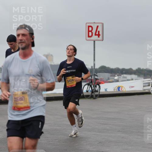 13.09.2026 - Kiel Lauf Andreas Tolksdorf http://msf.ph/oto/10477125 13.09.2026 11:50:13 Kiellinie 1680, 39, 3424, 4 meine-sportfotos.de