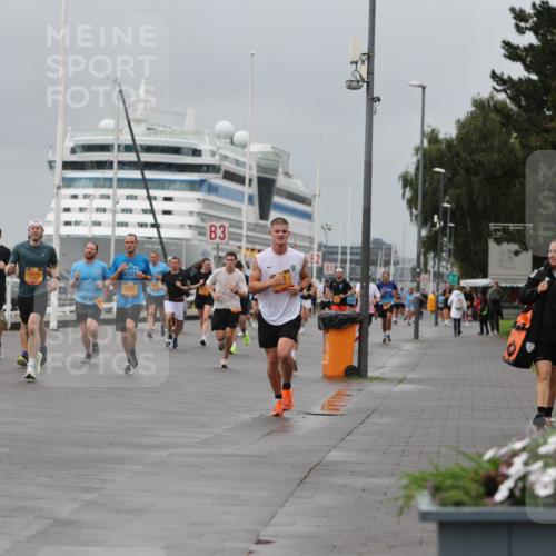13.09.2026 - Kiel Lauf Andreas Tolksdorf http://msf.ph/oto/10477140 13.09.2026 11:50:14 Kiellinie 3, 100 meine-sportfotos.de
