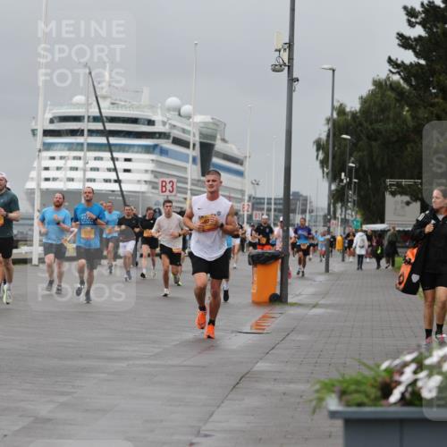 13.09.2026 - Kiel Lauf Andreas Tolksdorf http://msf.ph/oto/10477158 13.09.2026 11:50:14 Kiellinie 2629, 3 meine-sportfotos.de