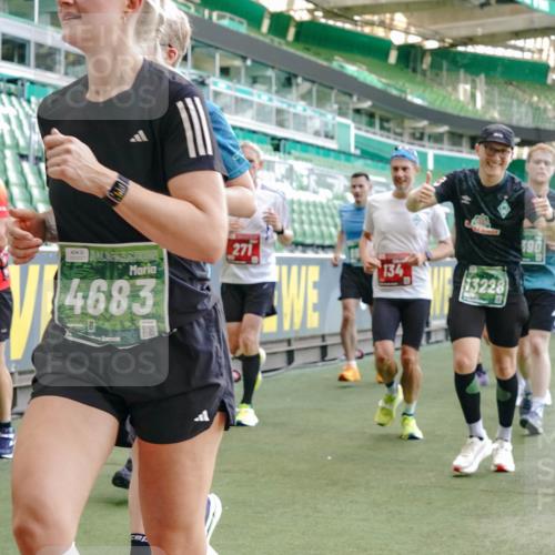 13.09.2026 - 21. swb-Marathon Bremen Michael Burmester http://msf.ph/oto/10477167 13.09.2026 13:17:21 Laufen im Stadion 134, 153, 231, 267, 271, 311, 404, 449, 588, 612, 653, 732, 753, 837, 990, 1057, 1185, 1312, 1424, 1425, 1465, 1539, 1790, 1813, 1825, 1844, 1868, 1987, 2056, 2067, 2096, 2259, 2351, 2357, 2358, 2363, 2381, 2389, 2419, 2532, 2550, 2562, 2579, 2586, 2601, 2647, 2655, 2664, 2678, 2698, 2778, 2797, 2799, 2821, 2846, 2880, 2893, 2974, 2984, 2996, 3104, 3133, 3146, 3180, 3195, 3210, 3213, 3314, 3331, 3337, 3366, 3387, 3421, 3431, 3476, 3479, 3501, 3506, 3512, 3537, 3548, 3633, 3654 meine-sportfotos.de
