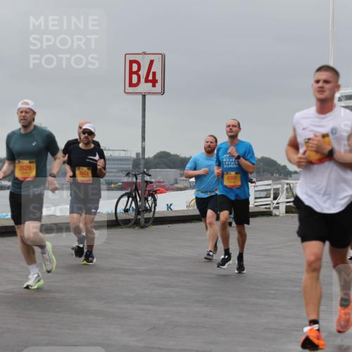 13.09.2026 - Kiel Lauf Andreas Tolksdorf http://msf.ph/oto/10477235 13.09.2026 11:50:18 Kiellinie 2629, 3553, 4, 4207, 3 meine-sportfotos.de