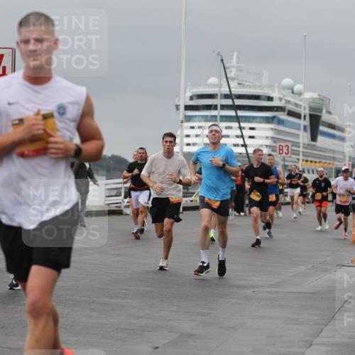 13.09.2026 - Kiel Lauf Andreas Tolksdorf http://msf.ph/oto/10477242 13.09.2026 11:50:19 Kiellinie 3 meine-sportfotos.de