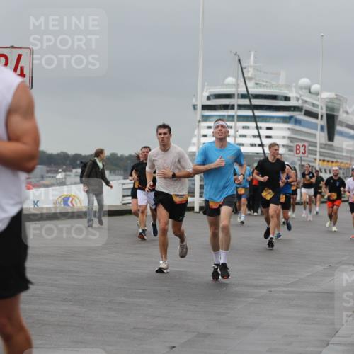 13.09.2026 - Kiel Lauf Andreas Tolksdorf http://msf.ph/oto/10477256 13.09.2026 11:50:20 Kiellinie 01, 70 meine-sportfotos.de