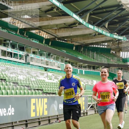 13.09.2026 - 21. swb-Marathon Bremen Michael Burmester http://msf.ph/oto/10477298 13.09.2026 10:39:48 Laufen im Stadion 10135, 10138, 10139, 10156, 10168, 10169, 10188, 10204, 10213, 10217, 10229, 10234, 10238, 10259, 10260, 10279, 10280, 10299, 10314, 10321, 10360, 10363, 10364, 10378, 10386, 10404, 10406, 10417, 10424, 10435, 10455, 10457, 10469, 10484, 10493, 10501, 10505, 10510, 10511, 10526, 10556, 10570, 10576, 10580, 10582, 10595, 10599, 10609, 10616, 10619, 10630, 10645, 10653, 10660, 10661, 10662, 10664, 10681, 10682, 10686, 10696, 10697, 10712, 10737, 10743, 10751 meine-sportfotos.de