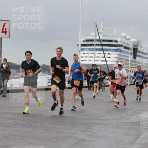 13.09.2026 - Kiel Lauf Andreas Tolksdorf http://msf.ph/oto/10477334 13.09.2026 11:50:23 Kiellinie 4, 1077, 1457, 12769, 481, 3 meine-sportfotos.de