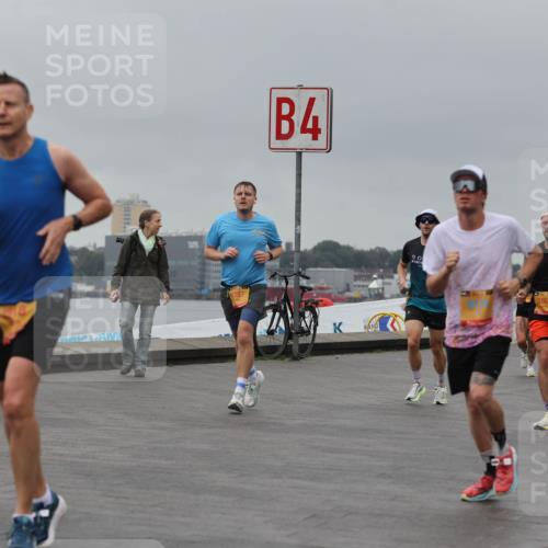 13.09.2026 - Kiel Lauf Andreas Tolksdorf http://msf.ph/oto/10477419 13.09.2026 11:50:27 Kiellinie 4, 2257, 3163 meine-sportfotos.de