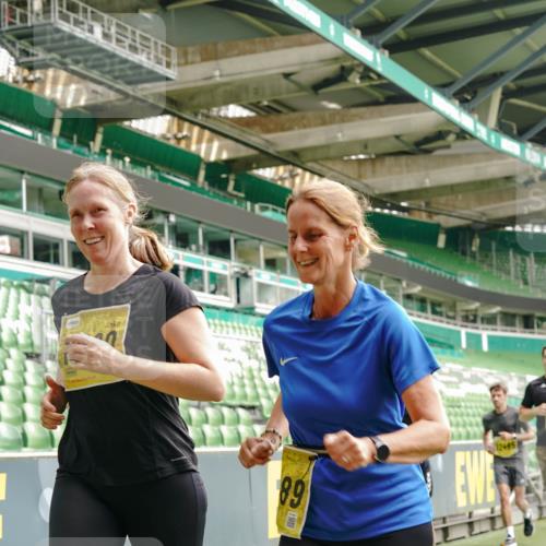 13.09.2026 - 21. swb-Marathon Bremen Michael Burmester http://msf.ph/oto/10477438 13.09.2026 10:39:52 Laufen im Stadion 10135, 10138, 10139, 10156, 10168, 10169, 10188, 10204, 10213, 10217, 10229, 10234, 10238, 10259, 10260, 10279, 10280, 10299, 10314, 10321, 10360, 10363, 10364, 10378, 10386, 10404, 10406, 10417, 10424, 10435, 10455, 10457, 10469, 10484, 10493, 10501, 10505, 10510, 10511, 10526, 10556, 10570, 10576, 10580, 10582, 10595, 10599, 10609, 10616, 10619, 10630, 10653, 10660, 10661, 10662, 10664, 10686, 10696, 10712, 10737, 10743, 10751 meine-sportfotos.de
