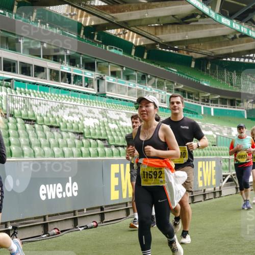 13.09.2026 - 21. swb-Marathon Bremen Michael Burmester http://msf.ph/oto/10477454 13.09.2026 10:39:54 Laufen im Stadion 10135, 10138, 10139, 10156, 10169, 10188, 10204, 10213, 10217, 10229, 10234, 10238, 10259, 10260, 10279, 10280, 10299, 10314, 10321, 10360, 10363, 10364, 10378, 10386, 10404, 10406, 10417, 10424, 10435, 10455, 10457, 10469, 10484, 10493, 10501, 10505, 10510, 10511, 10526, 10556, 10570, 10576, 10580, 10582, 10595, 10599, 10609, 10616, 10619, 10630, 10653, 10660, 10662, 10664, 10686, 10696, 10712, 10737, 10743, 10751 meine-sportfotos.de