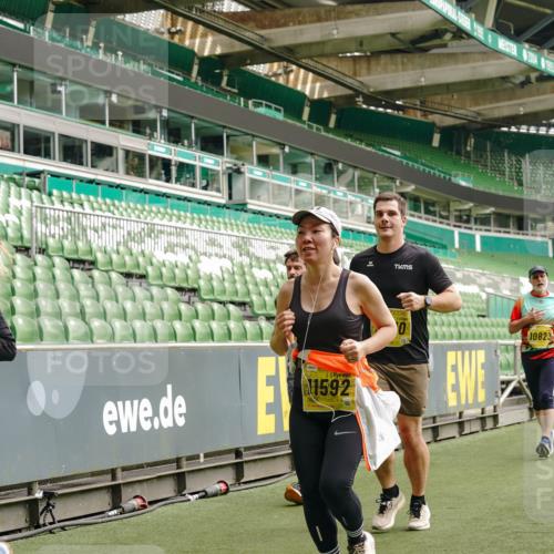 13.09.2026 - 21. swb-Marathon Bremen Michael Burmester http://msf.ph/oto/10477464 13.09.2026 10:39:54 Laufen im Stadion 10135, 10138, 10139, 10156, 10169, 10188, 10204, 10213, 10217, 10229, 10234, 10238, 10259, 10260, 10279, 10280, 10299, 10314, 10321, 10360, 10363, 10364, 10378, 10386, 10404, 10406, 10417, 10424, 10435, 10455, 10457, 10469, 10484, 10493, 10501, 10505, 10510, 10511, 10526, 10556, 10570, 10576, 10580, 10582, 10595, 10599, 10609, 10616, 10619, 10630, 10653, 10660, 10662, 10664, 10686, 10696, 10712, 10737, 10743, 10751 meine-sportfotos.de