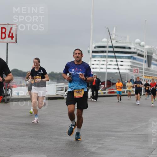 13.09.2026 - Kiel Lauf Andreas Tolksdorf http://msf.ph/oto/10477465 13.09.2026 11:50:30 Kiellinie 4, 38, 3163, 3, 8454 meine-sportfotos.de
