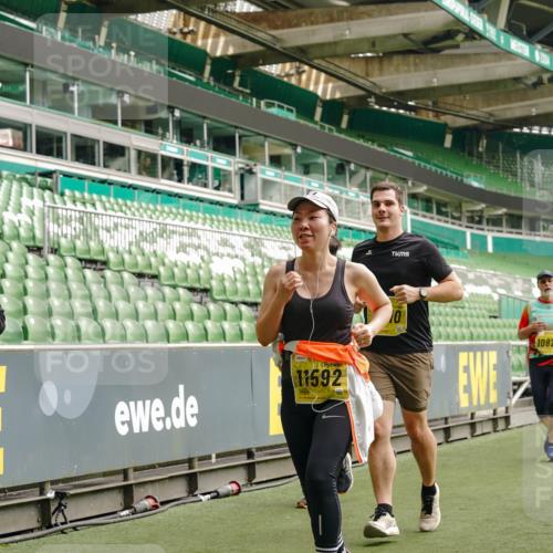 13.09.2026 - 21. swb-Marathon Bremen Michael Burmester http://msf.ph/oto/10477474 13.09.2026 10:39:54 Laufen im Stadion 10135, 10138, 10139, 10156, 10169, 10188, 10204, 10213, 10217, 10229, 10234, 10238, 10259, 10260, 10279, 10280, 10299, 10314, 10321, 10360, 10363, 10364, 10378, 10386, 10404, 10406, 10417, 10424, 10435, 10455, 10457, 10469, 10484, 10493, 10501, 10505, 10510, 10511, 10526, 10556, 10570, 10576, 10580, 10582, 10595, 10599, 10609, 10616, 10619, 10630, 10653, 10660, 10662, 10664, 10686, 10696, 10712, 10737, 10743, 10751 meine-sportfotos.de
