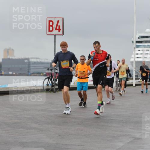 13.09.2026 - Kiel Lauf Andreas Tolksdorf http://msf.ph/oto/10477489 13.09.2026 11:50:39 Kiellinie 4, 3990, 458, 3 meine-sportfotos.de