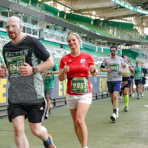 13.09.2026 - 21. swb-Marathon Bremen Michael Burmester http://msf.ph/oto/10477514 13.09.2026 13:17:30 Laufen im Stadion 134, 153, 231, 267, 271, 311, 404, 449, 588, 732, 753, 837, 990, 1057, 1185, 1312, 1424, 1425, 1465, 1539, 1790, 1813, 1825, 1844, 1868, 1987, 2056, 2067, 2096, 2123, 2259, 2351, 2357, 2358, 2363, 2381, 2389, 2419, 2532, 2550, 2562, 2579, 2586, 2601, 2647, 2655, 2664, 2698, 2778, 2797, 2799, 2821, 2846, 2849, 2880, 2893, 2974, 2984, 2996, 3104, 3133, 3146, 3180, 3195, 3210, 3213, 3314, 3337, 3366, 3387, 3421, 3431, 3476, 3479, 3501, 3506, 3537, 3548, 3633, 3654, 3740 meine-sportfotos.de