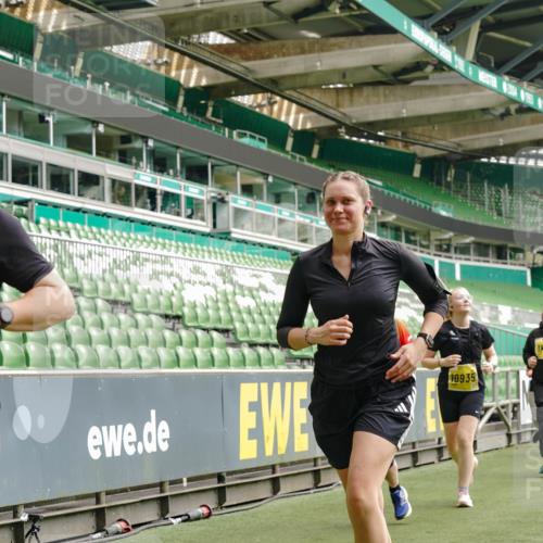 13.09.2026 - 21. swb-Marathon Bremen Michael Burmester http://msf.ph/oto/10477530 13.09.2026 10:39:56 Laufen im Stadion 10135, 10138, 10139, 10156, 10169, 10188, 10204, 10213, 10217, 10229, 10234, 10238, 10259, 10260, 10279, 10280, 10299, 10314, 10321, 10360, 10363, 10364, 10378, 10386, 10404, 10406, 10417, 10424, 10435, 10455, 10457, 10469, 10484, 10493, 10501, 10505, 10510, 10511, 10526, 10556, 10570, 10576, 10580, 10582, 10595, 10599, 10609, 10616, 10619, 10630, 10653, 10660, 10662, 10664, 10686, 10696, 10712, 10737, 10743, 10751 meine-sportfotos.de