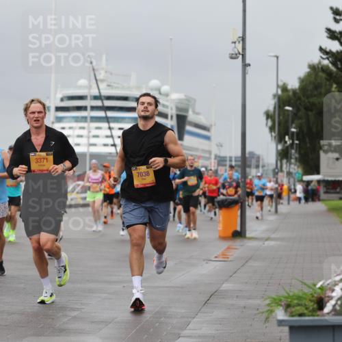 13.09.2026 - Kiel Lauf Andreas Tolksdorf http://msf.ph/oto/10477598 13.09.2026 11:50:44 Kiellinie 39, 3371, 7626, 7038 meine-sportfotos.de