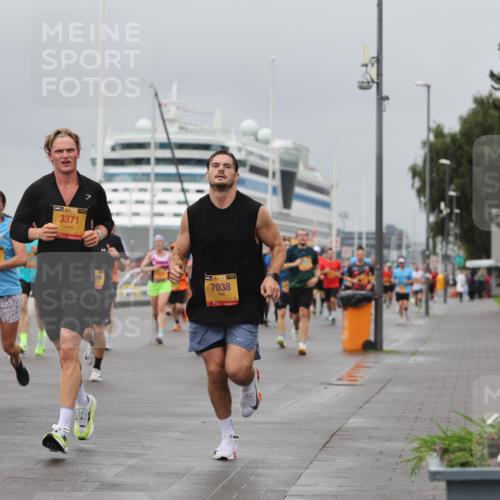 13.09.2026 - Kiel Lauf Andreas Tolksdorf http://msf.ph/oto/10477603 13.09.2026 11:50:44 Kiellinie 39, 7626, 3888, 38, 3371, 7038 meine-sportfotos.de
