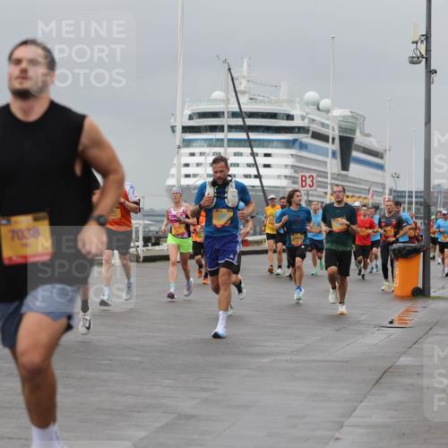 13.09.2026 - Kiel Lauf Andreas Tolksdorf http://msf.ph/oto/10477631 13.09.2026 11:50:46 Kiellinie 4, 3888, 7038, 3 meine-sportfotos.de
