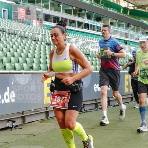 13.09.2026 - 21. swb-Marathon Bremen Michael Burmester http://msf.ph/oto/10477653 13.09.2026 13:17:33 Laufen im Stadion 134, 153, 231, 267, 271, 311, 404, 449, 588, 732, 753, 837, 990, 1057, 1185, 1312, 1424, 1425, 1465, 1539, 1790, 1813, 1825, 1844, 1868, 1987, 2056, 2067, 2096, 2123, 2259, 2351, 2357, 2358, 2363, 2381, 2389, 2419, 2532, 2550, 2562, 2579, 2586, 2601, 2614, 2647, 2655, 2664, 2778, 2797, 2799, 2821, 2846, 2849, 2880, 2893, 2974, 2984, 2996, 3104, 3133, 3146, 3180, 3195, 3210, 3213, 3314, 3337, 3366, 3387, 3421, 3431, 3476, 3479, 3501, 3506, 3537, 3548, 3633, 3654, 3740 meine-sportfotos.de