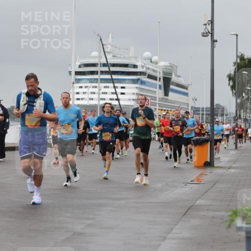 13.09.2026 - Kiel Lauf Andreas Tolksdorf http://msf.ph/oto/10477676 13.09.2026 11:50:47 Kiellinie 4, 99, 455, 4050, 11735 meine-sportfotos.de