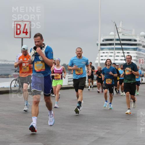 13.09.2026 - Kiel Lauf Andreas Tolksdorf http://msf.ph/oto/10477688 13.09.2026 11:50:48 Kiellinie 4, 997, 4050, 11735, 3 meine-sportfotos.de