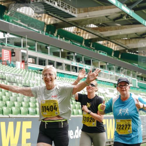 13.09.2026 - 21. swb-Marathon Bremen Michael Burmester http://msf.ph/oto/10477718 13.09.2026 10:40:03 Laufen im Stadion 10135, 10138, 10139, 10156, 10169, 10204, 10213, 10217, 10229, 10234, 10238, 10279, 10280, 10299, 10314, 10321, 10354, 10360, 10363, 10364, 10378, 10386, 10404, 10406, 10417, 10424, 10435, 10455, 10457, 10469, 10484, 10493, 10501, 10505, 10510, 10511, 10545, 10556, 10570, 10576, 10580, 10582, 10595, 10599, 10609, 10611, 10616, 10619, 10630, 10653, 10660, 10662, 10664, 10686, 10694, 10696, 10712, 10737, 10743, 10751 meine-sportfotos.de