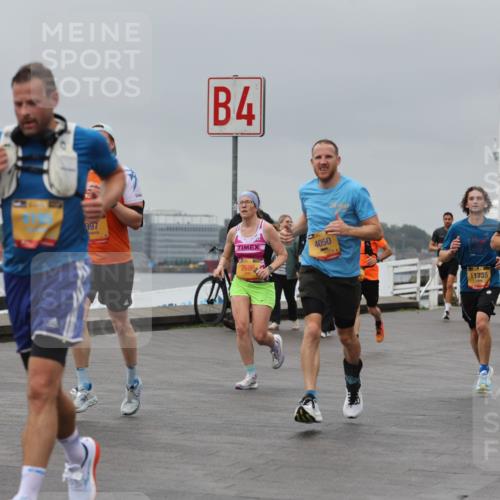 13.09.2026 - Kiel Lauf Andreas Tolksdorf http://msf.ph/oto/10477724 13.09.2026 11:50:49 Kiellinie 997, 4, 2686, 4050, 11735 meine-sportfotos.de