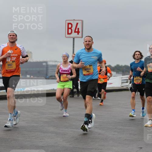 13.09.2026 - Kiel Lauf Andreas Tolksdorf http://msf.ph/oto/10477737 13.09.2026 11:50:50 Kiellinie 39, 997, 2686, 4, 39, 4050, 11735 meine-sportfotos.de