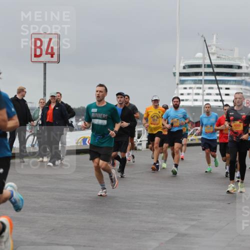 13.09.2026 - Kiel Lauf Andreas Tolksdorf http://msf.ph/oto/10477742 13.09.2026 11:50:52 Kiellinie 4, 5918, 10287, 4066, 3 meine-sportfotos.de
