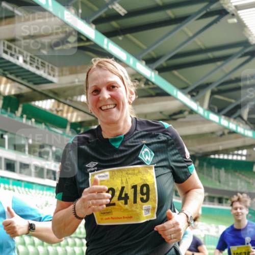 13.09.2026 - 21. swb-Marathon Bremen Michael Burmester http://msf.ph/oto/10477796 13.09.2026 10:40:04 Laufen im Stadion 10135, 10138, 10139, 10156, 10169, 10204, 10213, 10217, 10229, 10234, 10238, 10279, 10280, 10299, 10314, 10321, 10354, 10360, 10363, 10364, 10378, 10386, 10404, 10406, 10417, 10424, 10435, 10455, 10457, 10469, 10484, 10493, 10501, 10505, 10510, 10511, 10545, 10556, 10570, 10576, 10580, 10582, 10595, 10599, 10609, 10611, 10616, 10619, 10630, 10653, 10660, 10662, 10664, 10686, 10694, 10696, 10712, 10737, 10743, 10751 meine-sportfotos.de