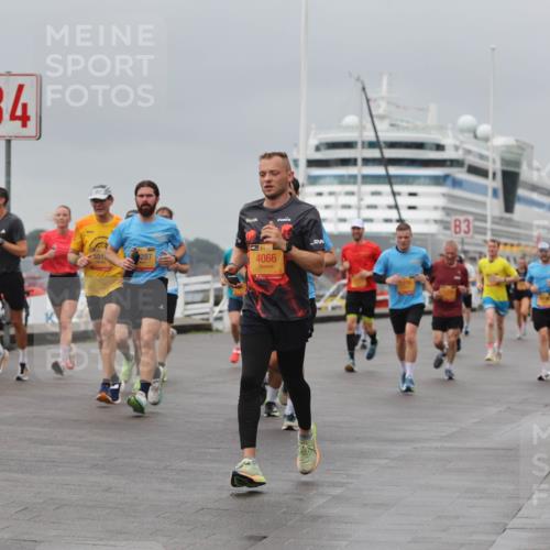 13.09.2026 - Kiel Lauf Andreas Tolksdorf http://msf.ph/oto/10477803 13.09.2026 11:50:54 Kiellinie 9410, 4, 5912, 287, 4066, 3 meine-sportfotos.de