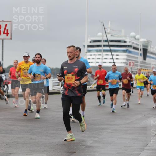 13.09.2026 - Kiel Lauf Andreas Tolksdorf http://msf.ph/oto/10477808 13.09.2026 11:50:54 Kiellinie 941, 4, 5918, 0287, 4, 35, 4066, 3 meine-sportfotos.de