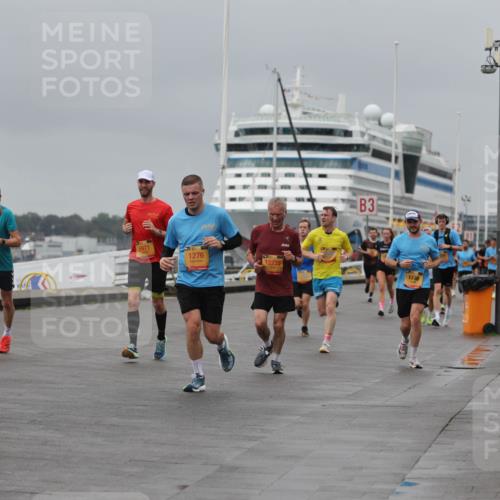13.09.2026 - Kiel Lauf Andreas Tolksdorf http://msf.ph/oto/10477839 13.09.2026 11:50:57 Kiellinie 4, 35, 5852, 5971, 1276, 12235, 1, 3, 1756 meine-sportfotos.de