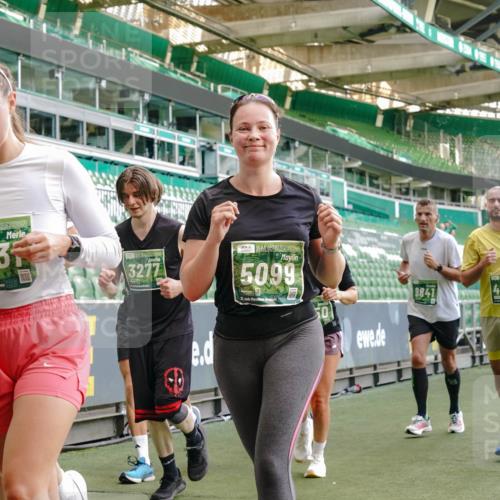 13.09.2026 - 21. swb-Marathon Bremen Michael Burmester http://msf.ph/oto/10477883 13.09.2026 13:17:39 Laufen im Stadion 134, 153, 267, 271, 311, 404, 449, 546, 588, 732, 753, 837, 990, 1057, 1185, 1312, 1424, 1425, 1465, 1539, 1790, 1813, 1825, 1844, 1868, 1987, 2056, 2067, 2096, 2123, 2259, 2357, 2358, 2363, 2381, 2389, 2419, 2532, 2550, 2562, 2579, 2586, 2601, 2614, 2647, 2655, 2778, 2797, 2821, 2849, 2857, 2880, 2893, 2974, 2984, 2996, 2999, 3100, 3104, 3146, 3180, 3195, 3210, 3213, 3314, 3337, 3366, 3387, 3421, 3431, 3476, 3479, 3501, 3506, 3537, 3548, 3633, 3654, 3740, 4478 meine-sportfotos.de