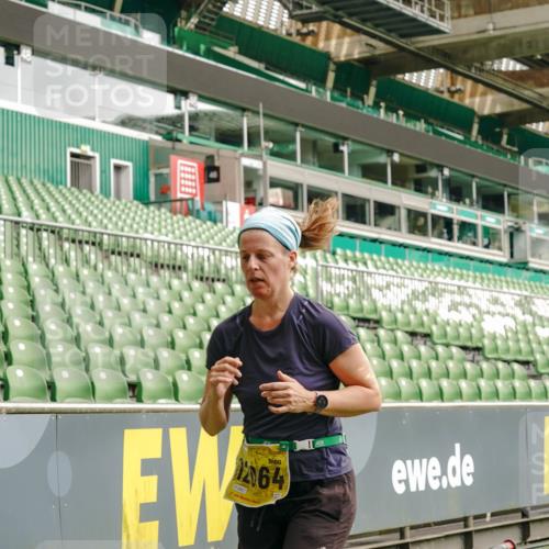 13.09.2026 - 21. swb-Marathon Bremen Michael Burmester http://msf.ph/oto/10477889 13.09.2026 10:40:08 Laufen im Stadion 10135, 10138, 10139, 10156, 10169, 10204, 10213, 10217, 10229, 10234, 10238, 10279, 10280, 10299, 10314, 10321, 10354, 10360, 10363, 10364, 10378, 10386, 10404, 10406, 10417, 10424, 10435, 10455, 10457, 10469, 10484, 10493, 10501, 10505, 10510, 10511, 10545, 10556, 10570, 10576, 10580, 10582, 10595, 10599, 10609, 10611, 10616, 10619, 10630, 10653, 10660, 10662, 10664, 10686, 10694, 10696, 10712, 10737, 10743, 10751 meine-sportfotos.de