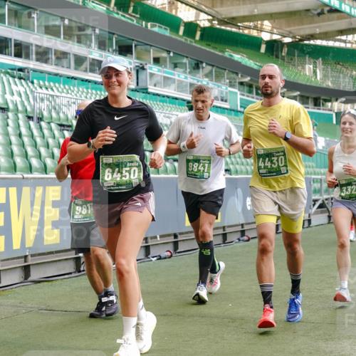 13.09.2026 - 21. swb-Marathon Bremen Michael Burmester http://msf.ph/oto/10477949 13.09.2026 13:17:40 Laufen im Stadion 134, 153, 267, 271, 311, 404, 449, 546, 588, 732, 753, 837, 990, 1057, 1185, 1312, 1424, 1425, 1465, 1539, 1790, 1813, 1825, 1844, 1868, 1987, 2056, 2067, 2096, 2123, 2259, 2357, 2358, 2363, 2381, 2389, 2419, 2532, 2550, 2562, 2586, 2601, 2614, 2647, 2655, 2778, 2797, 2821, 2849, 2857, 2880, 2893, 2974, 2984, 2996, 2999, 3096, 3100, 3104, 3146, 3180, 3195, 3210, 3213, 3314, 3337, 3366, 3387, 3421, 3431, 3476, 3479, 3501, 3506, 3537, 3548, 3633, 3654, 3740, 4478 meine-sportfotos.de