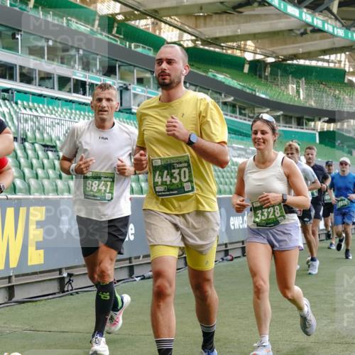 13.09.2026 - 21. swb-Marathon Bremen Michael Burmester http://msf.ph/oto/10477974 13.09.2026 13:17:41 Laufen im Stadion 134, 153, 267, 271, 311, 404, 449, 546, 588, 732, 753, 837, 990, 1057, 1185, 1312, 1424, 1425, 1465, 1539, 1790, 1813, 1825, 1844, 1868, 1987, 2056, 2067, 2096, 2123, 2259, 2357, 2358, 2363, 2381, 2389, 2419, 2532, 2550, 2562, 2586, 2601, 2614, 2647, 2655, 2778, 2797, 2821, 2849, 2857, 2880, 2893, 2974, 2984, 2996, 2999, 3096, 3100, 3104, 3146, 3180, 3195, 3210, 3213, 3314, 3337, 3366, 3387, 3421, 3431, 3476, 3479, 3501, 3506, 3537, 3548, 3633, 3654, 3740, 4478 meine-sportfotos.de