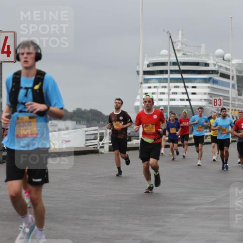 13.09.2026 - Kiel Lauf Andreas Tolksdorf http://msf.ph/oto/10477990 13.09.2026 11:51:06 Kiellinie 4, 8308, 12422, 3 meine-sportfotos.de