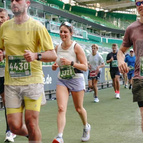 13.09.2026 - 21. swb-Marathon Bremen Michael Burmester http://msf.ph/oto/10477995 13.09.2026 13:17:42 Laufen im Stadion 134, 153, 267, 271, 311, 404, 449, 546, 588, 732, 753, 837, 990, 1057, 1185, 1312, 1424, 1425, 1465, 1539, 1790, 1813, 1825, 1844, 1868, 1987, 2056, 2067, 2096, 2123, 2259, 2357, 2358, 2363, 2381, 2389, 2419, 2532, 2550, 2562, 2586, 2601, 2614, 2647, 2655, 2778, 2797, 2821, 2849, 2857, 2880, 2893, 2974, 2984, 2996, 2999, 3096, 3100, 3104, 3146, 3180, 3195, 3210, 3213, 3314, 3337, 3366, 3387, 3421, 3431, 3476, 3479, 3501, 3506, 3537, 3548, 3633, 3654, 3740, 4478 meine-sportfotos.de