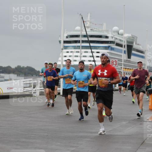 13.09.2026 - Kiel Lauf Andreas Tolksdorf http://msf.ph/oto/10478076 13.09.2026 11:51:10 Kiellinie 34, 13, 5746, 6366, 9006, 3 meine-sportfotos.de