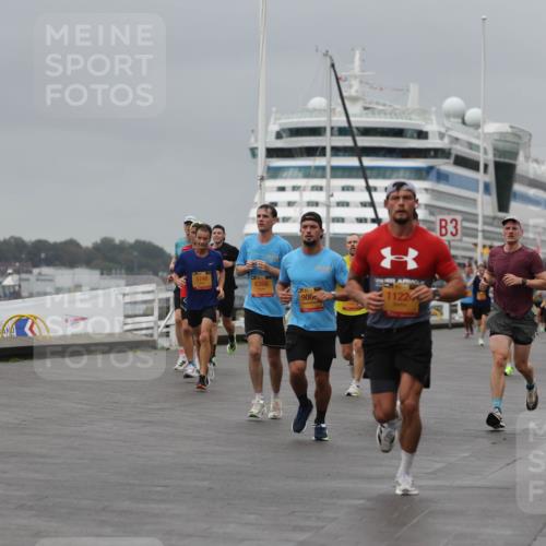 13.09.2026 - Kiel Lauf Andreas Tolksdorf http://msf.ph/oto/10478091 13.09.2026 11:51:10 Kiellinie 4, 5746, 30, 6366, 900, 1122, 3 meine-sportfotos.de