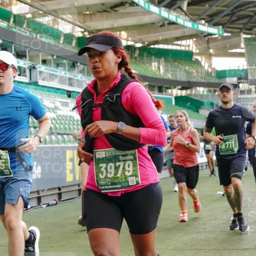 13.09.2026 - 21. swb-Marathon Bremen Michael Burmester http://msf.ph/oto/10478121 13.09.2026 13:17:46 Laufen im Stadion 134, 153, 267, 271, 311, 404, 449, 546, 588, 732, 753, 837, 990, 1057, 1312, 1424, 1425, 1465, 1539, 1790, 1813, 1825, 1844, 1868, 1987, 2056, 2067, 2096, 2123, 2259, 2357, 2358, 2363, 2381, 2389, 2419, 2532, 2550, 2562, 2586, 2601, 2614, 2647, 2655, 2778, 2797, 2821, 2849, 2857, 2879, 2880, 2893, 2974, 2984, 2996, 2999, 3096, 3100, 3104, 3146, 3180, 3195, 3210, 3213, 3314, 3337, 3366, 3421, 3431, 3476, 3479, 3501, 3506, 3537, 3548, 3633, 3654, 3740, 4478 meine-sportfotos.de