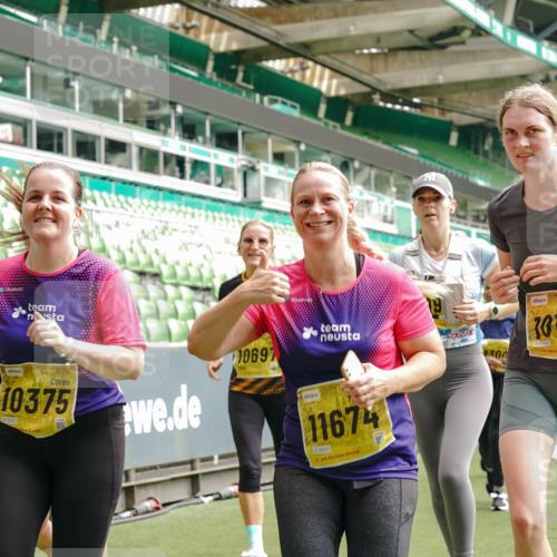 13.09.2026 - 21. swb-Marathon Bremen Michael Burmester http://msf.ph/oto/10478145 13.09.2026 10:40:16 Laufen im Stadion 10135, 10138, 10139, 10155, 10156, 10169, 10204, 10213, 10217, 10229, 10234, 10238, 10279, 10280, 10299, 10313, 10314, 10321, 10354, 10360, 10363, 10364, 10378, 10386, 10404, 10406, 10417, 10424, 10435, 10455, 10457, 10469, 10483, 10484, 10493, 10501, 10505, 10510, 10511, 10545, 10556, 10570, 10576, 10580, 10582, 10586, 10595, 10599, 10609, 10611, 10616, 10619, 10630, 10653, 10660, 10662, 10664, 10686, 10694, 10696, 10712, 10737, 10743, 10751, 10766 meine-sportfotos.de