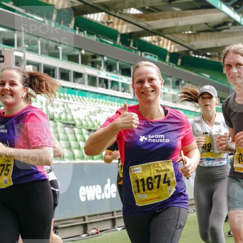 13.09.2026 - 21. swb-Marathon Bremen Michael Burmester http://msf.ph/oto/10478162 13.09.2026 10:40:16 Laufen im Stadion 10135, 10138, 10139, 10155, 10156, 10169, 10204, 10213, 10217, 10229, 10234, 10238, 10279, 10280, 10299, 10313, 10314, 10321, 10354, 10360, 10363, 10364, 10378, 10386, 10404, 10406, 10417, 10424, 10435, 10455, 10457, 10469, 10483, 10484, 10493, 10501, 10505, 10510, 10511, 10545, 10556, 10570, 10576, 10580, 10582, 10586, 10595, 10599, 10609, 10611, 10616, 10619, 10630, 10653, 10660, 10662, 10664, 10686, 10694, 10696, 10712, 10737, 10743, 10751, 10766 meine-sportfotos.de