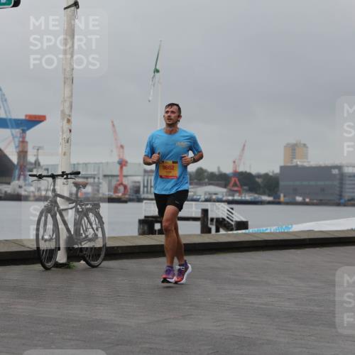 13.09.2026 - Kiel Lauf Andreas Tolksdorf http://msf.ph/oto/10478199 13.09.2026 11:51:30 Kiellinie 9662, 4, 1814 meine-sportfotos.de