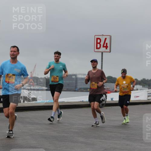 13.09.2026 - Kiel Lauf Andreas Tolksdorf http://msf.ph/oto/10478256 13.09.2026 11:51:32 Kiellinie 1814, 4, 7570, 3921, 6043 meine-sportfotos.de