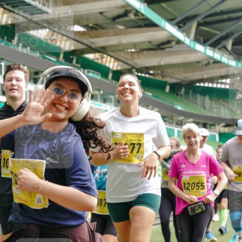 13.09.2026 - 21. swb-Marathon Bremen Michael Burmester http://msf.ph/oto/10478277 13.09.2026 10:40:19 Laufen im Stadion 10135, 10138, 10139, 10155, 10156, 10169, 10204, 10213, 10217, 10229, 10234, 10238, 10279, 10280, 10299, 10313, 10314, 10321, 10354, 10360, 10363, 10364, 10378, 10386, 10404, 10406, 10417, 10424, 10435, 10455, 10457, 10469, 10483, 10484, 10493, 10501, 10505, 10510, 10511, 10545, 10556, 10570, 10576, 10580, 10582, 10586, 10595, 10599, 10609, 10611, 10616, 10619, 10630, 10653, 10660, 10662, 10664, 10686, 10694, 10696, 10706, 10712, 10737, 10743, 10751, 10766 meine-sportfotos.de