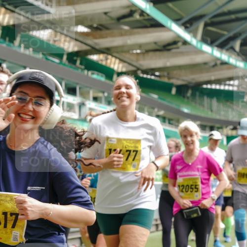 13.09.2026 - 21. swb-Marathon Bremen Michael Burmester http://msf.ph/oto/10478284 13.09.2026 10:40:19 Laufen im Stadion 10135, 10138, 10139, 10155, 10156, 10169, 10204, 10213, 10217, 10229, 10234, 10238, 10279, 10280, 10299, 10313, 10314, 10321, 10354, 10360, 10363, 10364, 10378, 10386, 10404, 10406, 10417, 10424, 10435, 10455, 10457, 10469, 10483, 10484, 10493, 10501, 10505, 10510, 10511, 10545, 10556, 10570, 10576, 10580, 10582, 10586, 10595, 10599, 10609, 10611, 10616, 10619, 10630, 10653, 10660, 10662, 10664, 10686, 10694, 10696, 10706, 10712, 10737, 10743, 10751, 10766 meine-sportfotos.de