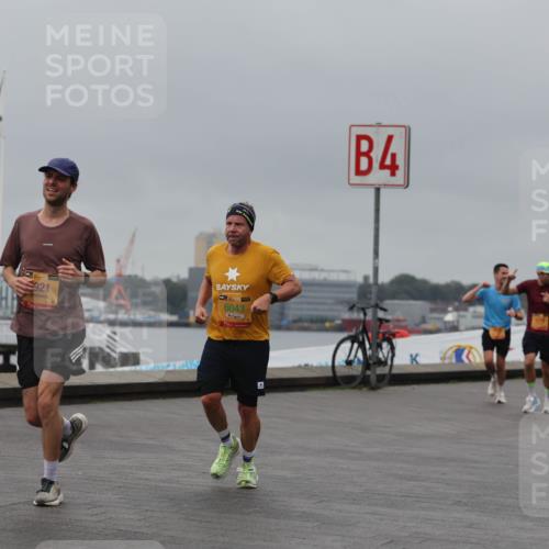 13.09.2026 - Kiel Lauf Andreas Tolksdorf http://msf.ph/oto/10478290 13.09.2026 11:51:34 Kiellinie 38, 7570, 39, 921, 6043, 4 meine-sportfotos.de