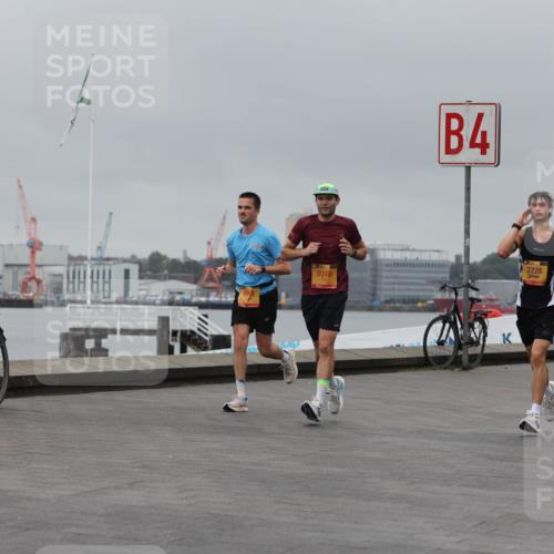 13.09.2026 - Kiel Lauf Andreas Tolksdorf http://msf.ph/oto/10478305 13.09.2026 11:51:37 Kiellinie 9318, 4, 2228, 8797 meine-sportfotos.de
