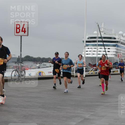13.09.2026 - Kiel Lauf Andreas Tolksdorf http://msf.ph/oto/10478360 13.09.2026 11:51:41 Kiellinie 11812, 4, 11424, 3 meine-sportfotos.de
